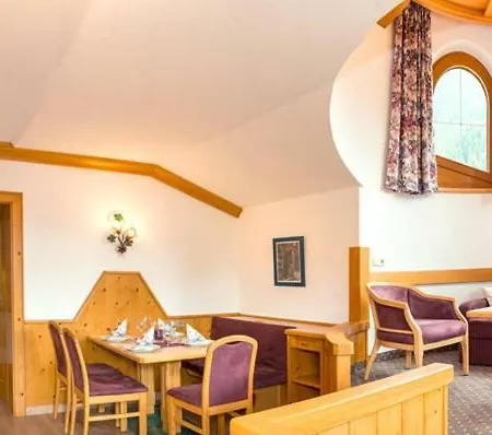 Alpenschlössl Apartment *